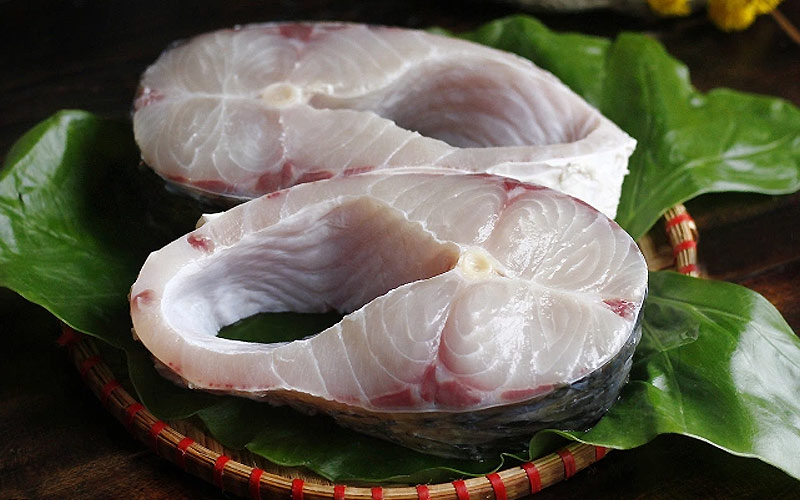 Cá trắm khúc bỏ đầu đuôi vẩy không bỏ ruột