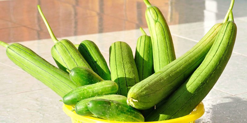 Mướp hương gọt vỏ